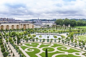 Paris: Giverny & Versailles Small Group or Private Tour