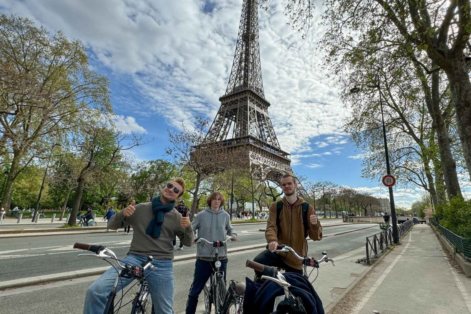 Paris: Guided Bike or E-Bike Tour to 25 City Highlights