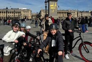 Paryż: wycieczka rowerowa po najważniejszych atrakcjach miasta z przewodnikiem