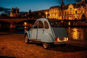 Paris: Guided City Highlights Tour in a Vintage French Car