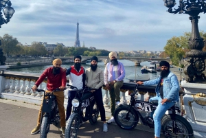 Paris: Guided City Tour by Electric Bike