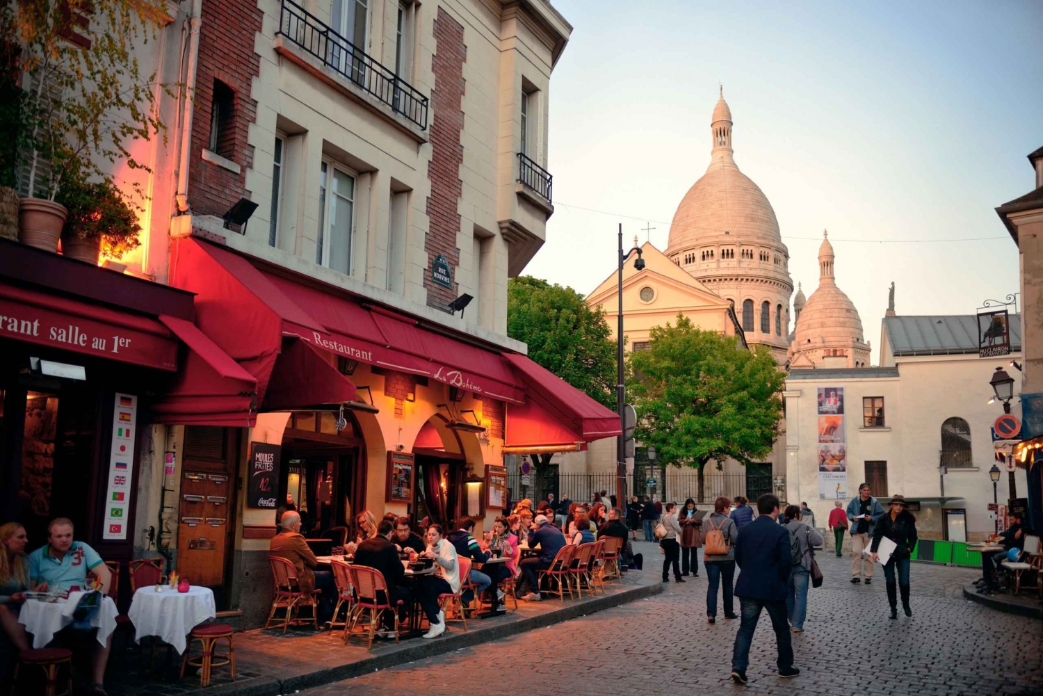 Paris: Montmartre Foodie Tour with Tastings