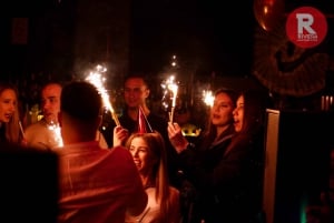 Pariisi: Opastettu uudenvuoden baarikierros drinkillä 2026