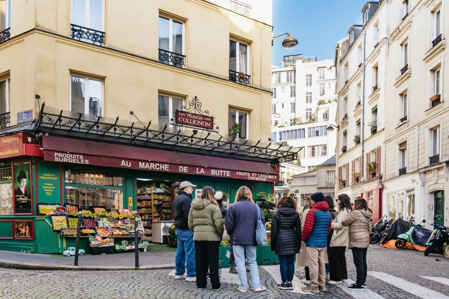 Paris: Hidden Gems of Montmartre with Local Guide in Paris