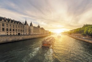 Paris: Hop-on Hop-off Bus Tour & Seine Cruise Bundle Tour