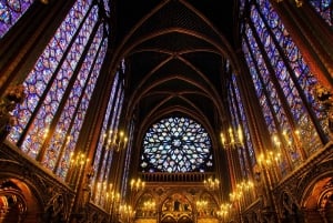 Paris: Notre Dame Outside Tour and Sainte Chapelle Ticket