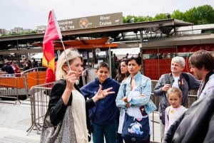 Paris: Audio-Guided Bus Tour & Seine River Cruise