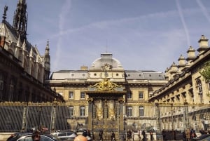 Paris - en heldagstur Dagsutflykt med Louvren, Eiffeltornet & Notre Dame