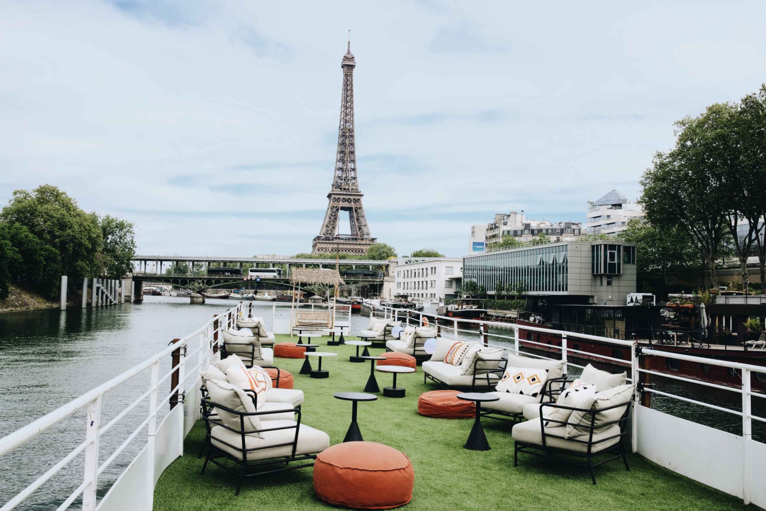 Paris: 3-Course Italian Meal Seine Cruise with Rooftop Views