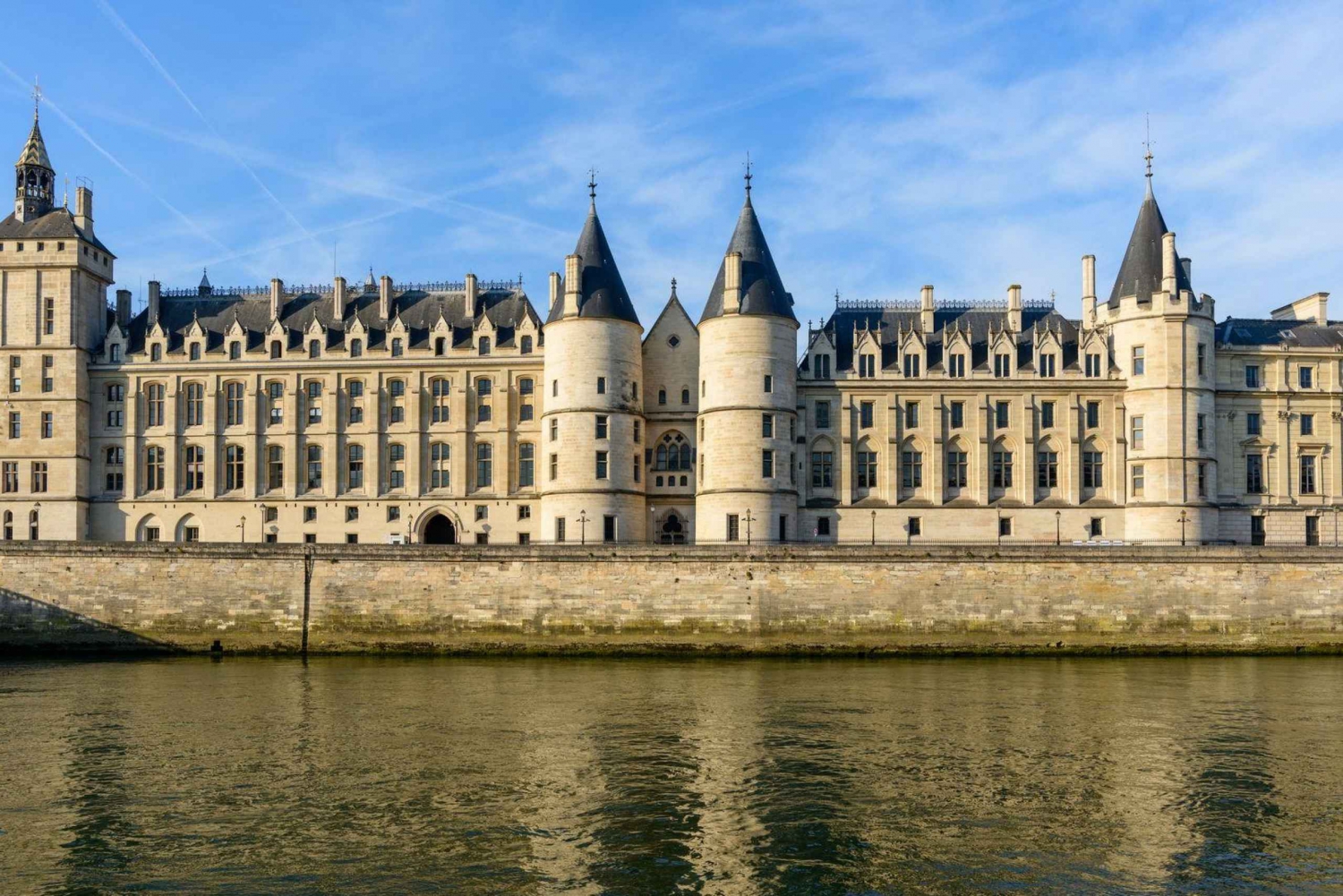 Paris: La Conciergerie Admission & In-App Audio Tour (ENG)