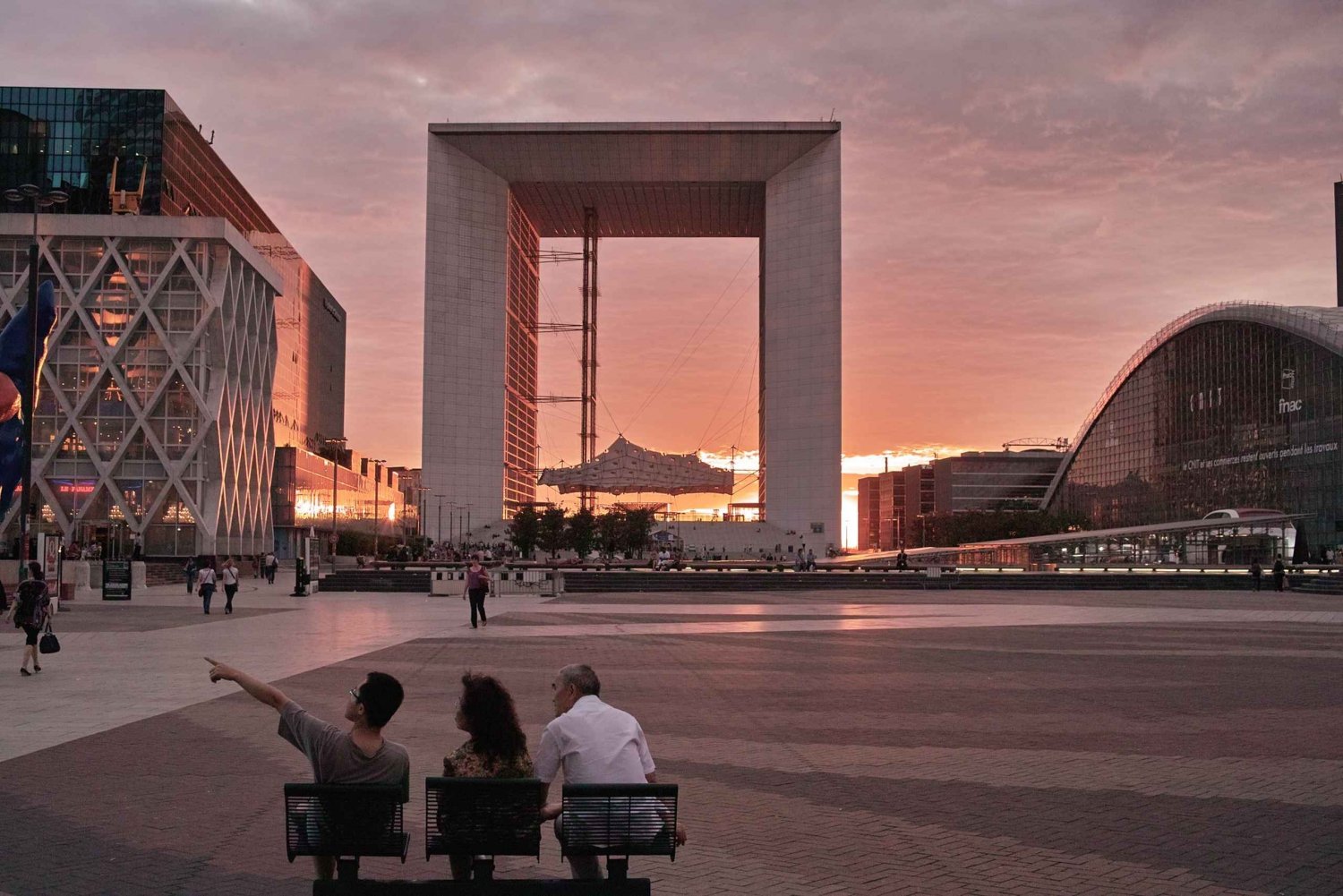 Paris: La Défense Private Guided Tour