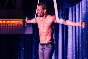 Paris, Paris: La Nouvelle Eve Cabaret Middagsshow