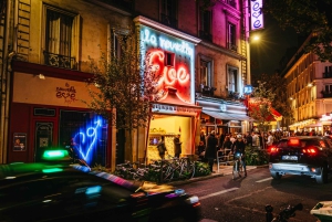 Paris: La Nouvelle Eve La Nouvelle Eve Cabaret Show med Champagne