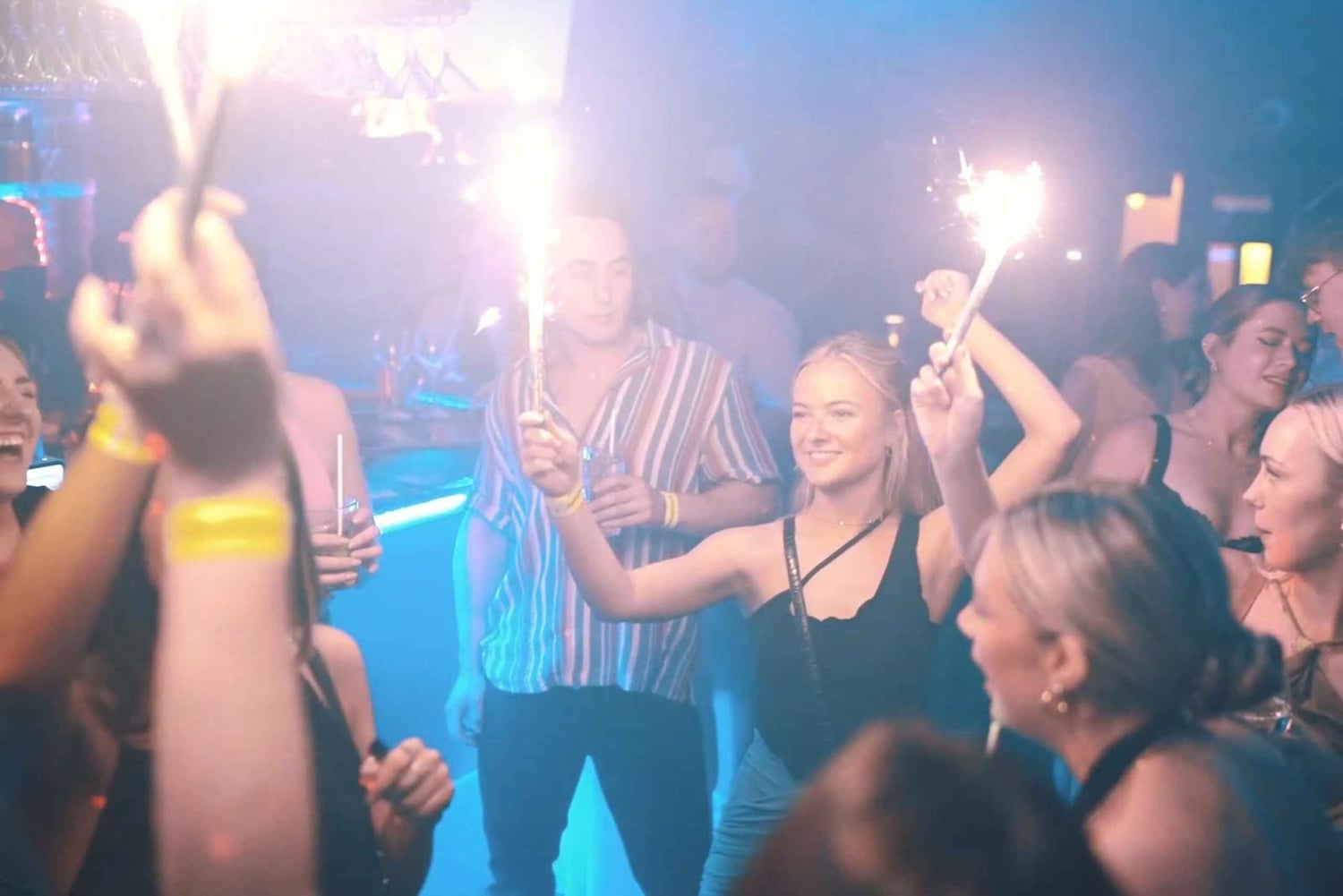 Paris: Visita guiada a bares e discotecas do Quartier Latin