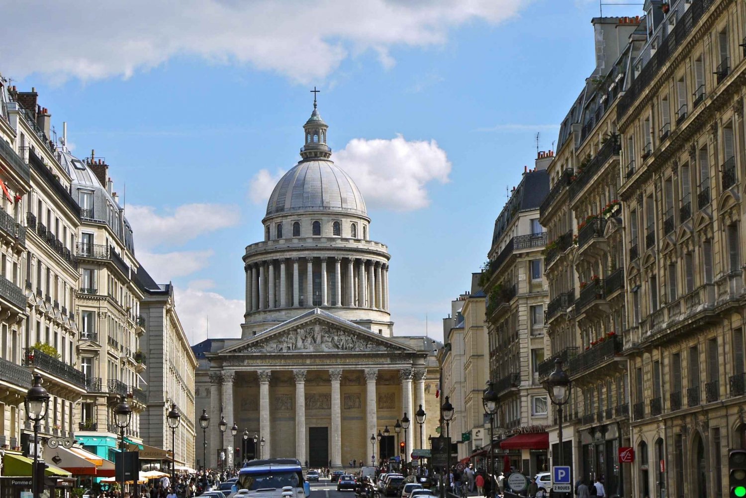 Paris Latin quarter: Private walking tour with a local guide