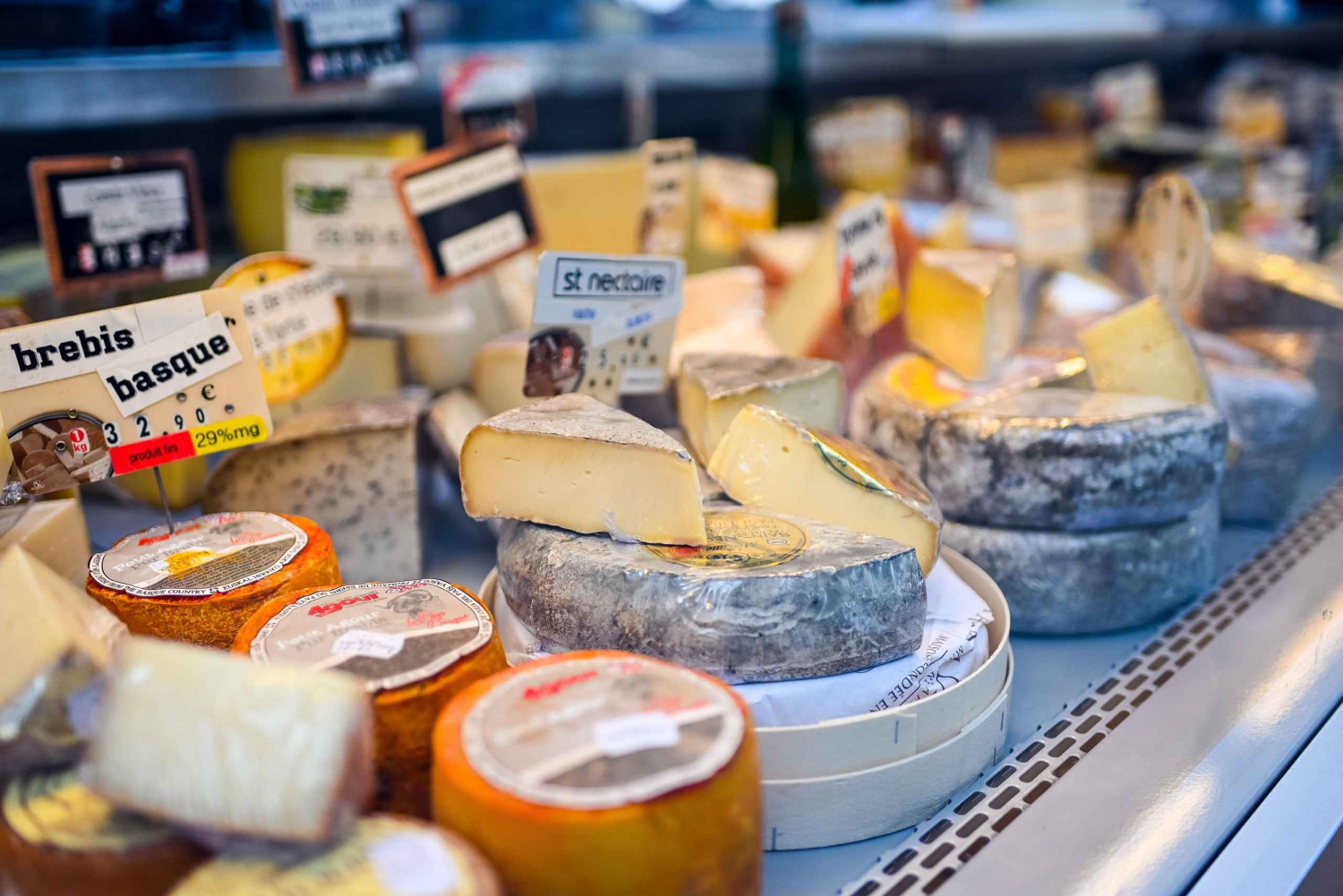 Paris: Matupplevelse i Marais med över 10 provsmakningar och vin