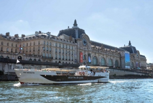 Paris: Live Guided Cruise with Crepe and Soft Drink