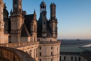 Paris: Loire Valley Chambord Castle, Wine Tasting & Lunch