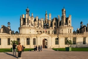 Париж: Долина Луары, замок Шамбор, дегустация вин и обед