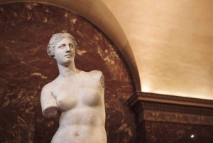 Paris: Louvre Tickets and Highlights Tour with Mona Lisa