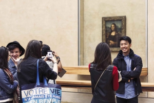 Paris: Louvre Tickets and Highlights Tour with Mona Lisa