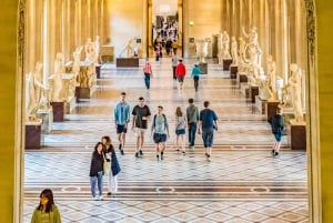 パリ：ルーブル美術館午後ツアー（予約制）