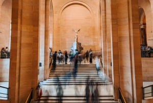 Paris: Louvre Museum & Optional 24-Hour Seine River Cruise