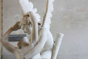 Paris: Louvre Museum & Optional 24-Hour Seine River Cruise