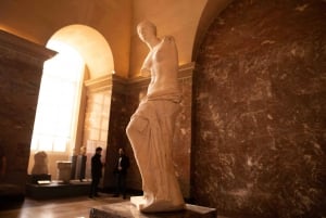 Pariisi: Louvre-museon yksityinen opastettu kierros Mona Lisalla
