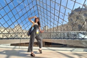 Paris: Louvre Museum Skip-the-Line Guided Tour with Artist