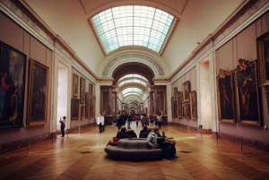 Paris: Louvre Museum Ticket with Audio guide