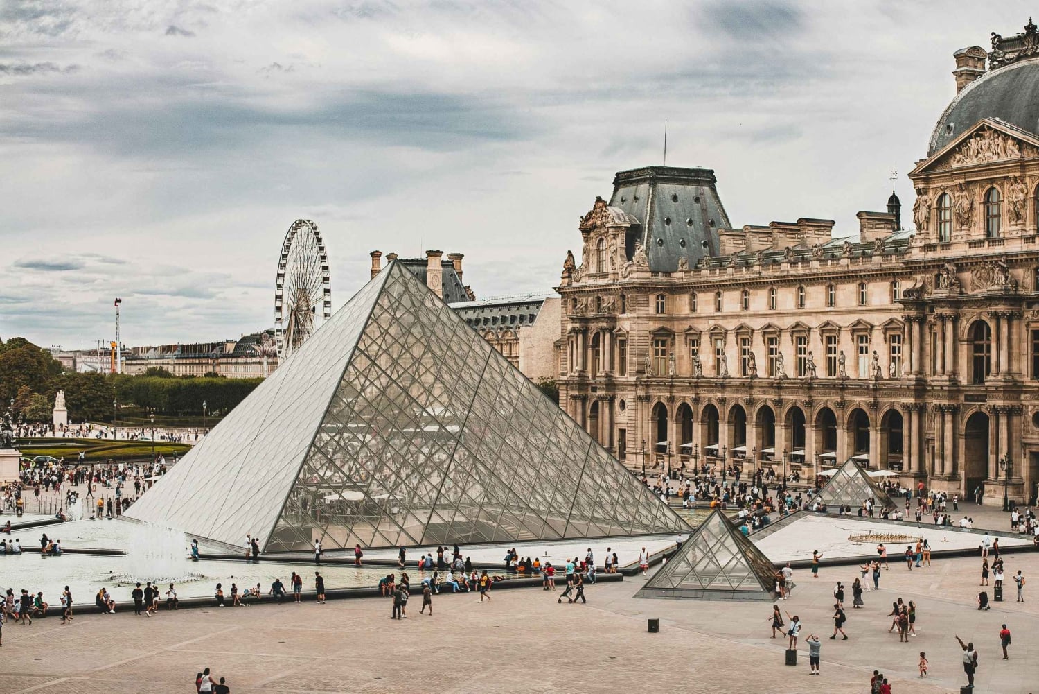 Paris: Ingresso para o Museu do Louvre com hospedagem opcional