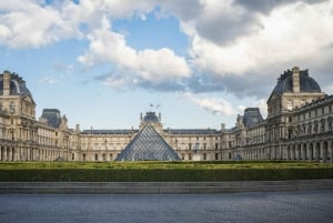 Louvre Museum Timed Entrance Ticket with Audio Guide