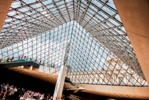 Paris: Louvre Museum Timed-Entrance Ticket