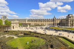 Paris: Louvre Must-See Tour with Reserved Entry Ticket