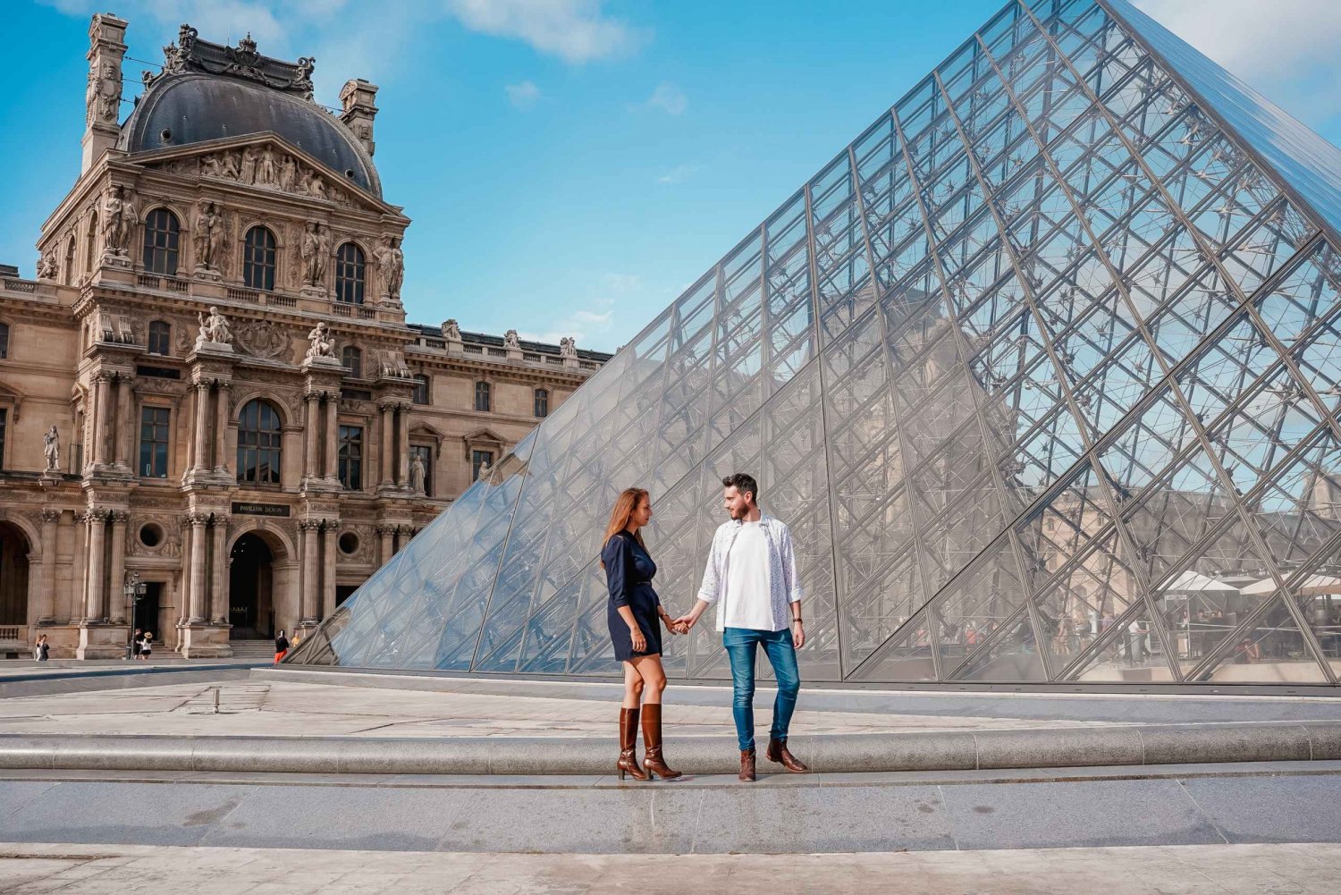 パリ:ルーブル美術館の写真撮影 in Paris パリ:ルーブル美術館の写真撮影 in Paris