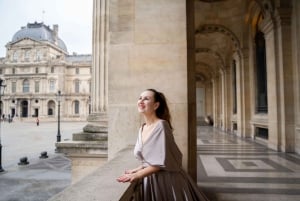 Paryż: Sesja zdjęciowa w Luwrze lub spacer po moście Eiffla nad Sekwaną