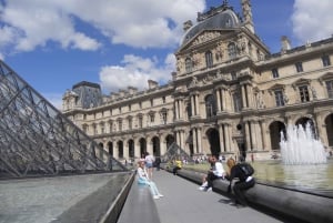 Париж: Частный семейный тур в Лувр для детей + зарезервированный вход