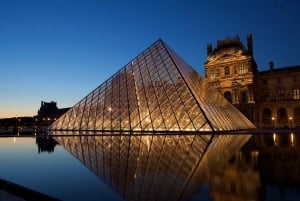 Paris: Louvre Reserved Access and Boat Cruise