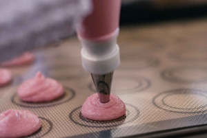 Paris: Macaron Baking Class