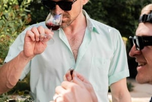 Paris: Marais Wine Tasting and Walking Tour