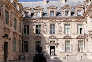 Paris: Marais Wine Tasting and Walking Tour