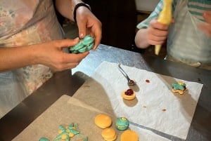 Paris: Macaron Baking Class for Families and Kids