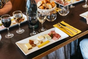 Paris: Montmartre Cheese, Wine & Pastry Guided Walking Tour