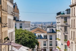 Paris: Montmartre Cheese, Wine & Pastry Guided Walking Tour