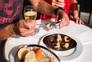 Paris: Champagne and Oysters Food Tour