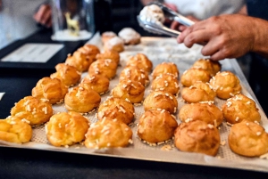 パリ：モンマルトルフードツアー（8種類以上のフードテイスティングとワイン付き）