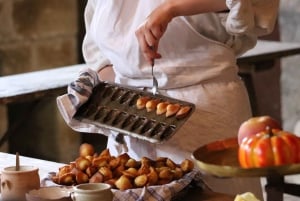 Paris: Montmartre Guided Cultural and Pastry Tour
