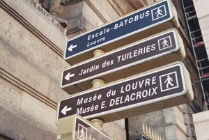 Paris: Montmartre Guided Tour at Night -Limited Tour Series