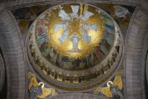 Paris: Montmartre Must-See Walking Tour with a Local Guide